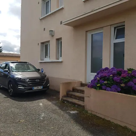 Le Stade Apartment